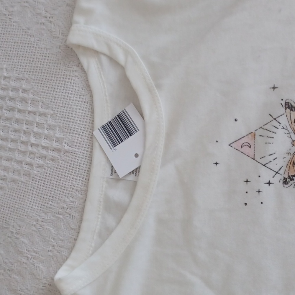 Lucky t-shirt NWT Small - Picture 3 of 6